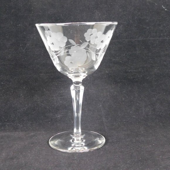 Set of 2 Libbey Glass Glenmore Etched Champagne Tall Sherbet 6 in tall Vintage - Picture 3 of 12